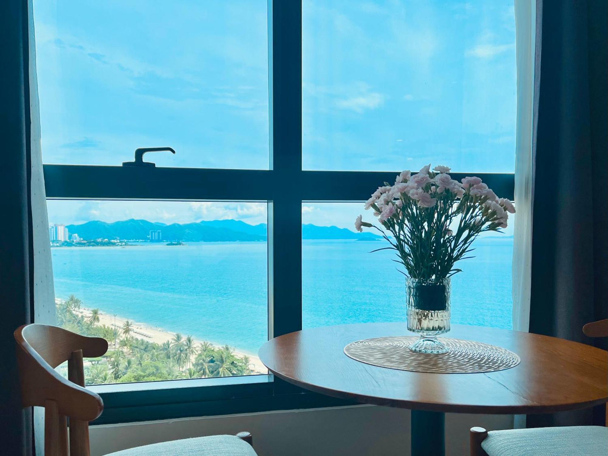 Starcity & Condotel Beachfront Hotel